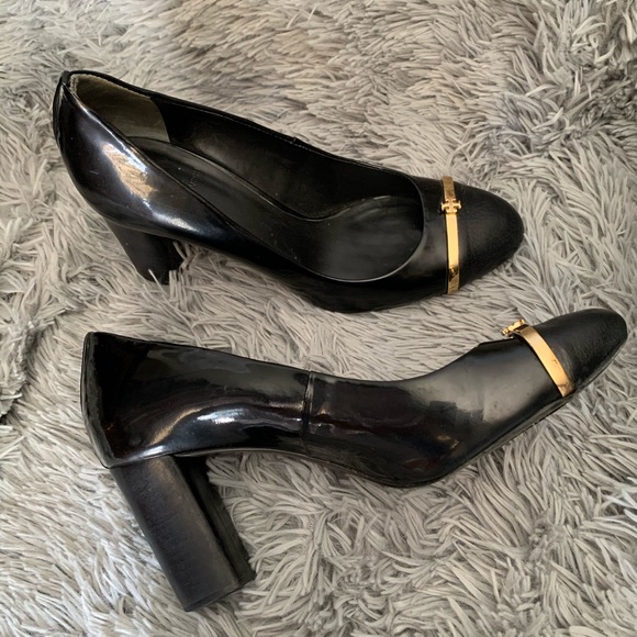 Tory Burch Shoes - TORY BURCH pacey logo pumps